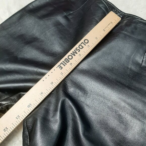 Danier Women's Black Leather Bootcut Pants Size US6 - Picture 6 of 11